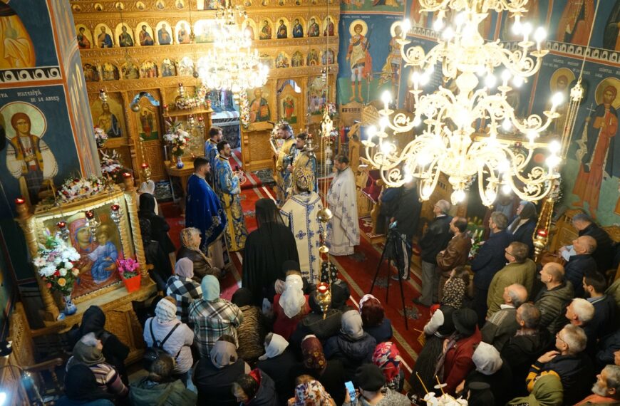 Preasfințitul Părinte Episcop Vincențiu a slujit la Mănăstirea Chiroiu cu…