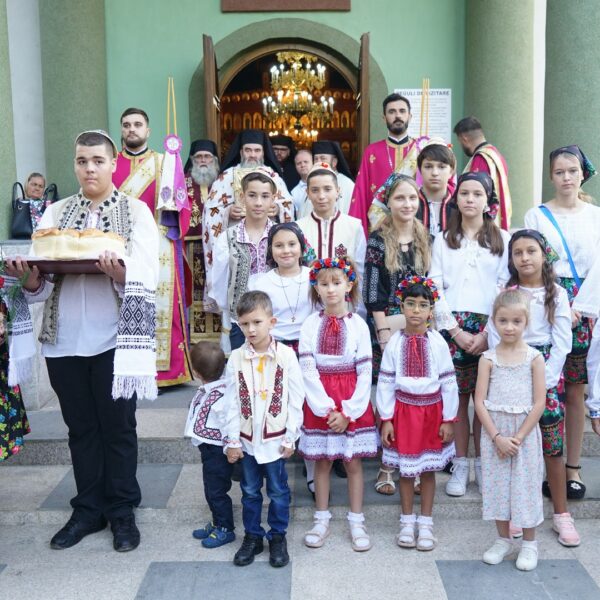 Slujbă cu tradiție la Mănăstirea Radu Negru